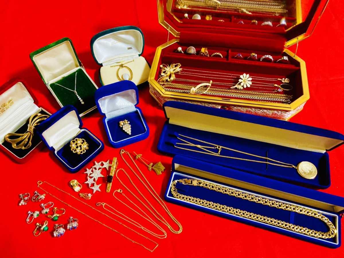 遺品整理 アクセサリー まとめ ネックレス ゴールドカラー メッキ