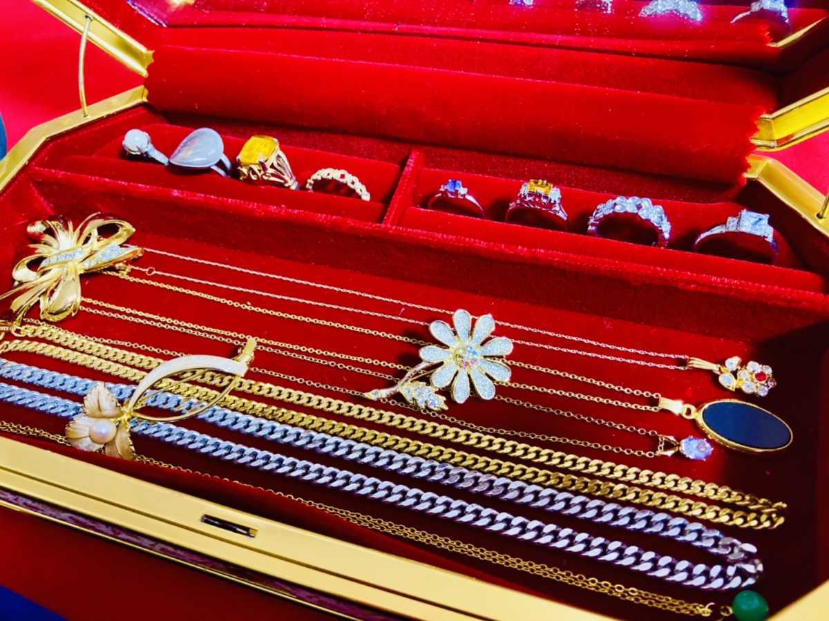 遺品整理 アクセサリー まとめ ネックレス ゴールドカラー メッキ