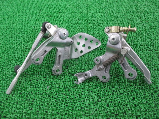ZX-9R ステップホルダー 左右 1874/1875 カワサキ 純正 中古 バイク