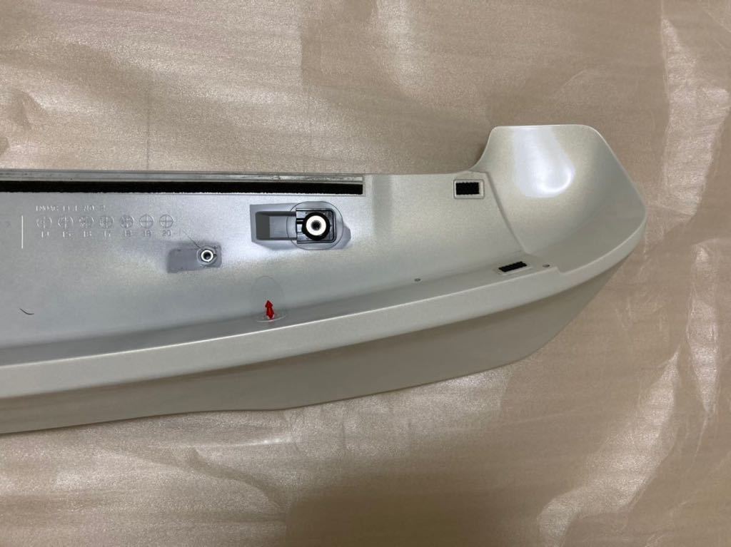 新車外し 絶版 希少 トヨタ 純正 リアスポイラー リアウイング ノア ルーフスポイラー 80 ホワイトパール 検索 ヴォクシー エスクァイア 白