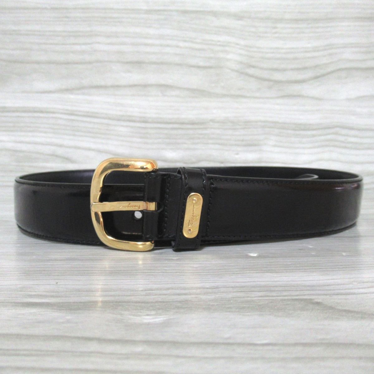 2026，SALE Salvatore Ferragamo サルヴァトーレフェラガモ エナメルレザー ベルト サイズ30 ブラック&times;ゴールド金具 C0603(服飾小物)｜売買されたオークション情報、yahooの商品情報をアーカイブ公開 - オー 服飾小物