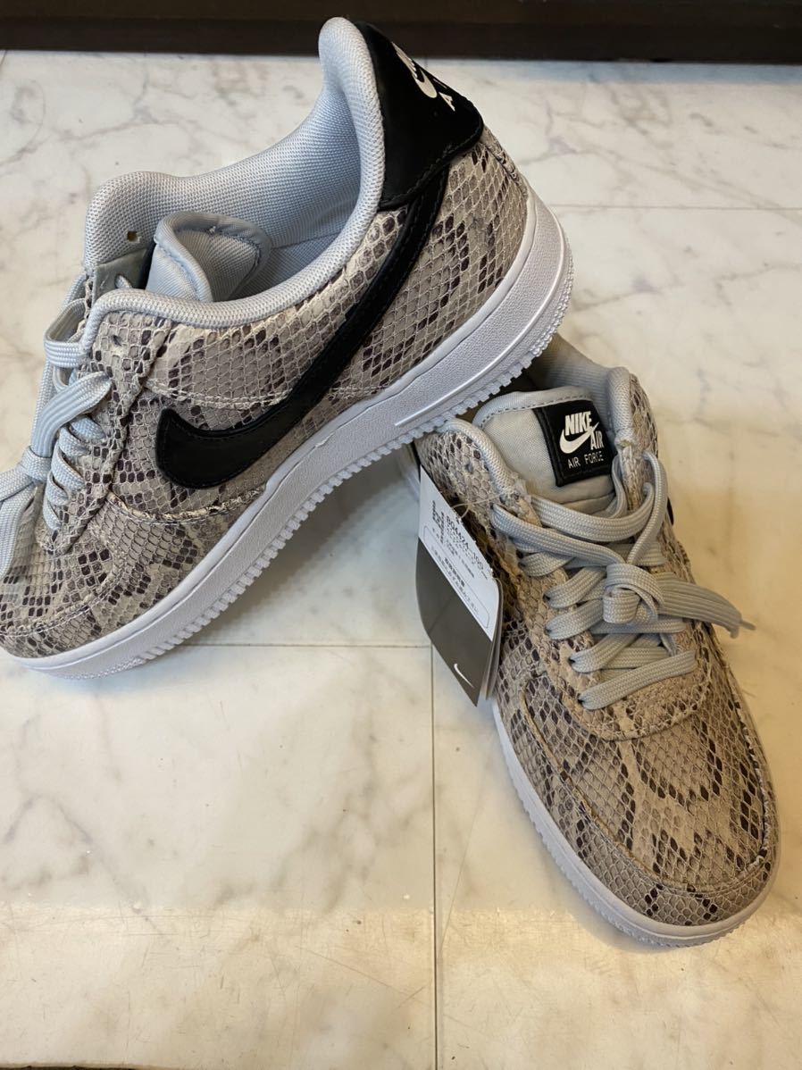 NIKE ナイキ スネーク 新品NIKE　AIR FORCE 1'07 PRM　エアフォース1スネーク　26cm