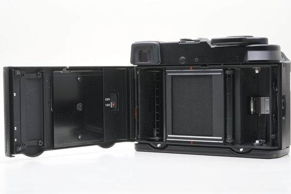 RF645 | 65mm Bronica Camera BRONICA（ブロニカ）RF645／軽快なAE搭載