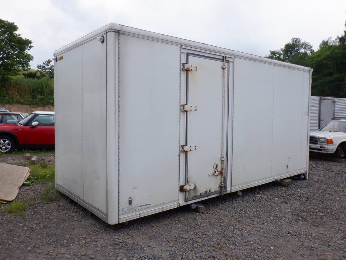 2トンワイド箱車 5m超 背高タイプ ドライバン 物置 コンテナ 小屋 