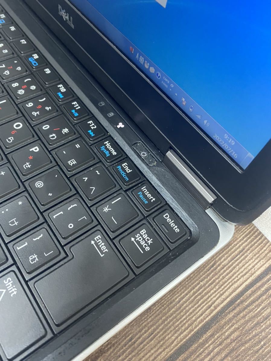NAR029:DELL Latitude E7240 i5-4300U メモリ4GB SSD 128GB