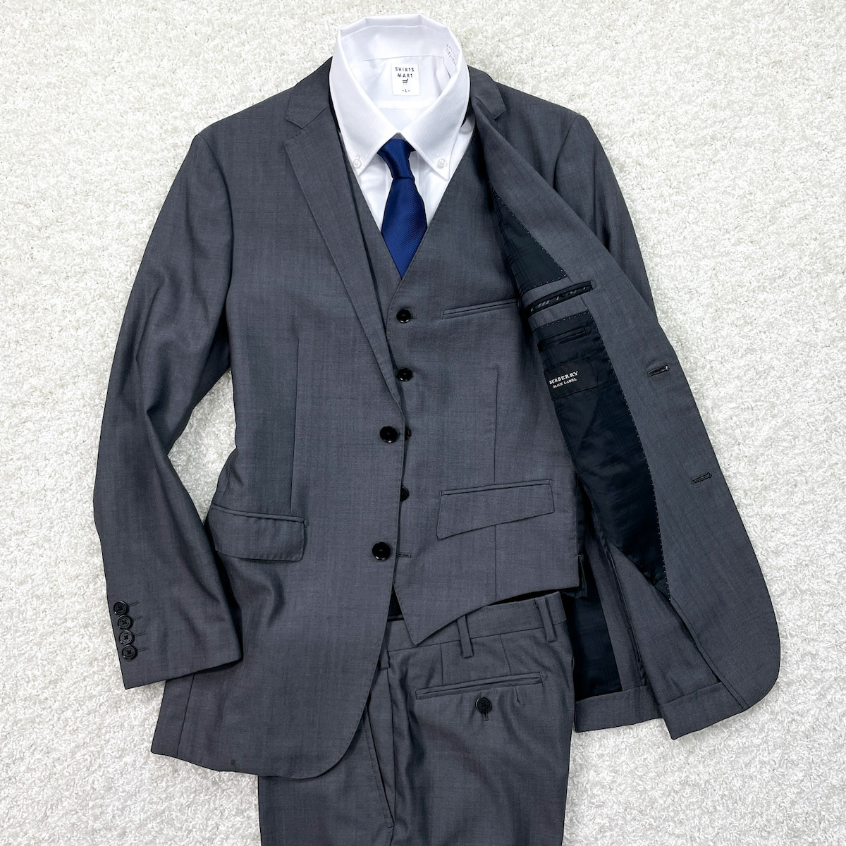 新作登場，本物保証 BURBERRY BLACK LABEL ウール/シルク混 スーツ セットアップ スリーピース 3ピース 灰色/グレー 38 M程度 バーバリーブラックレーベル(Mサイズ)｜売買されたオークション情報、yahooの商品情報をアー Mサイズ