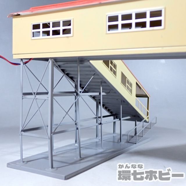 跨線橋のある駅　（HOゲージストラクチャー）(金属製 / エンドウ製） 0KX92◇古い HOゲージ エンドウ/TER 跨線橋/路線橋 金属製 綺麗め