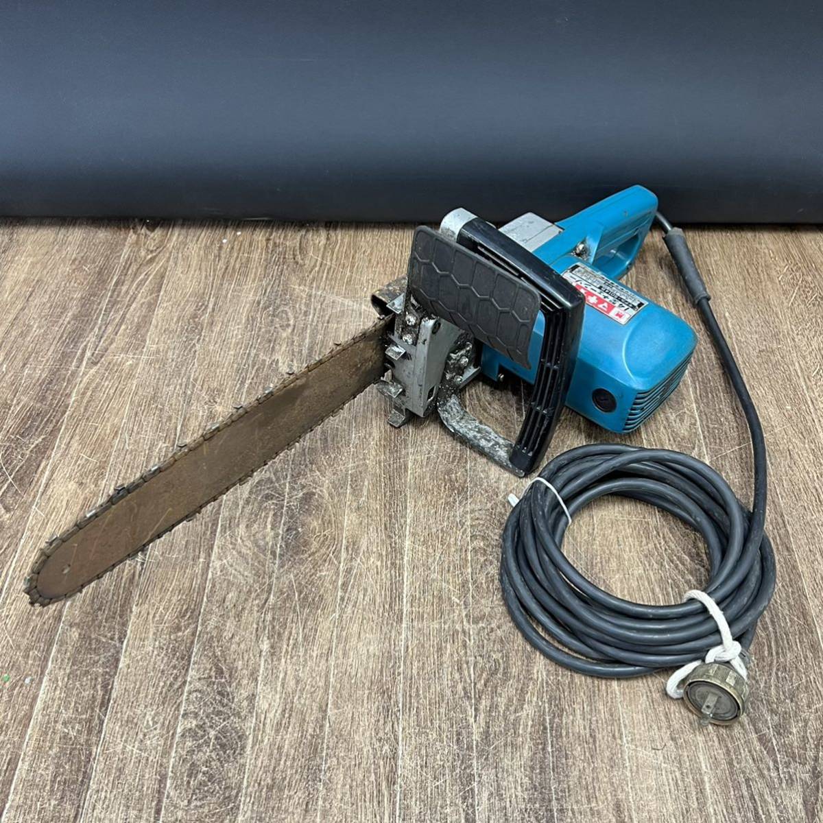 現状渡し■makita マキタ 14型チェーンソー 電動チェンソー 電動工具 電動チェーンソー 5014B 100V 50/60Hz 中古品■兵庫県姫路市発 Q0