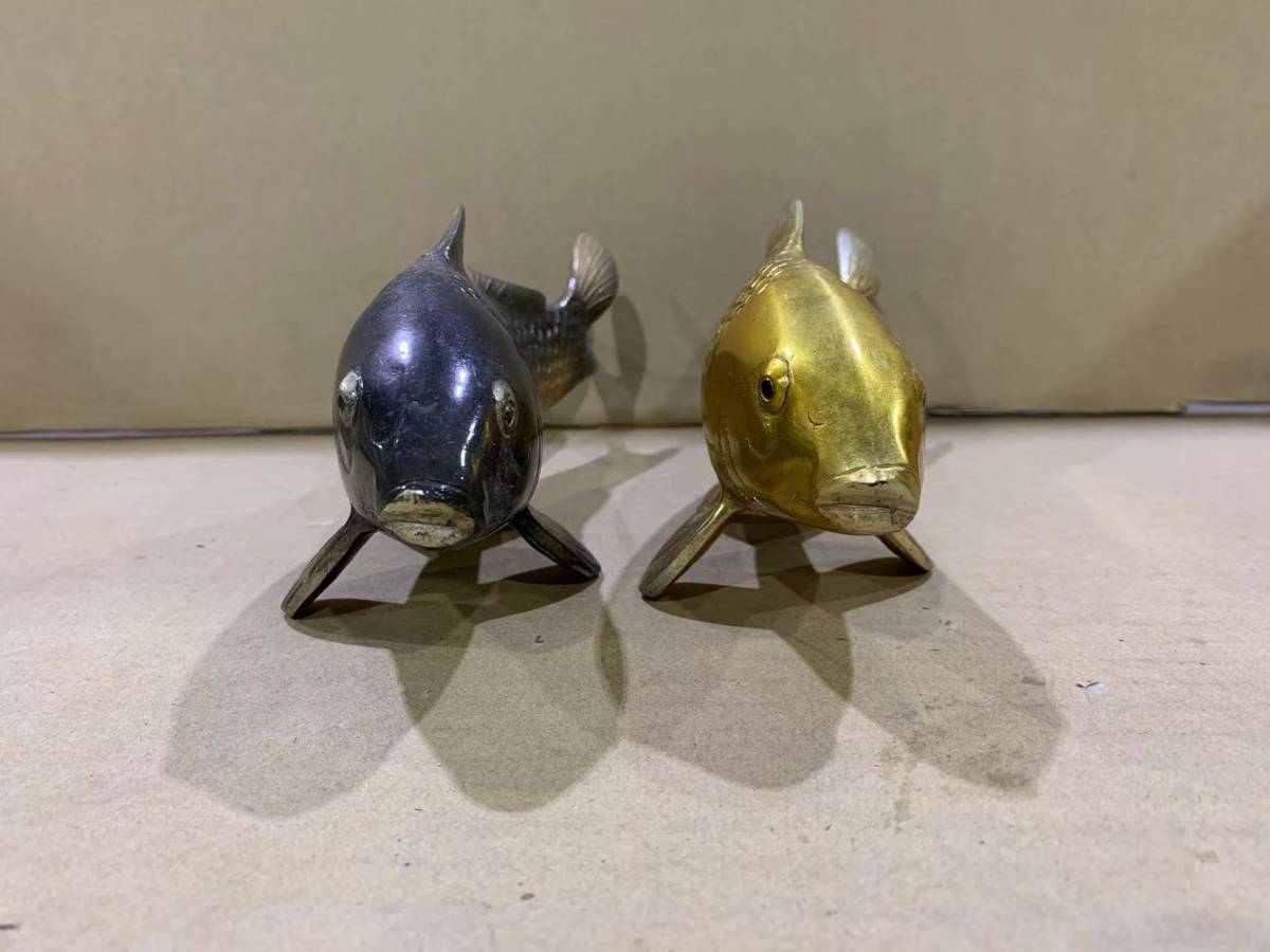 金属工芸 真鍮製 双鯉 魚 置物 飾物 一対 番 中古品(真鍮製)｜売買され 