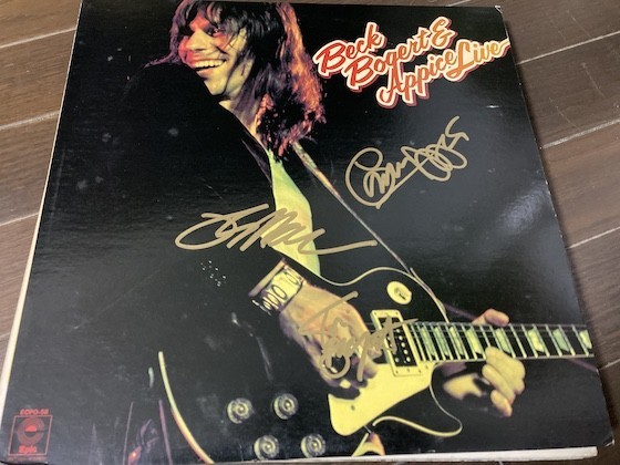  Jeff Beck ジェフ ベック 直筆サイン入り LP レコード(サイン)｜売買されたオークション情報、yahooの商品情報をアーカイブ公開 - オークファン サイン