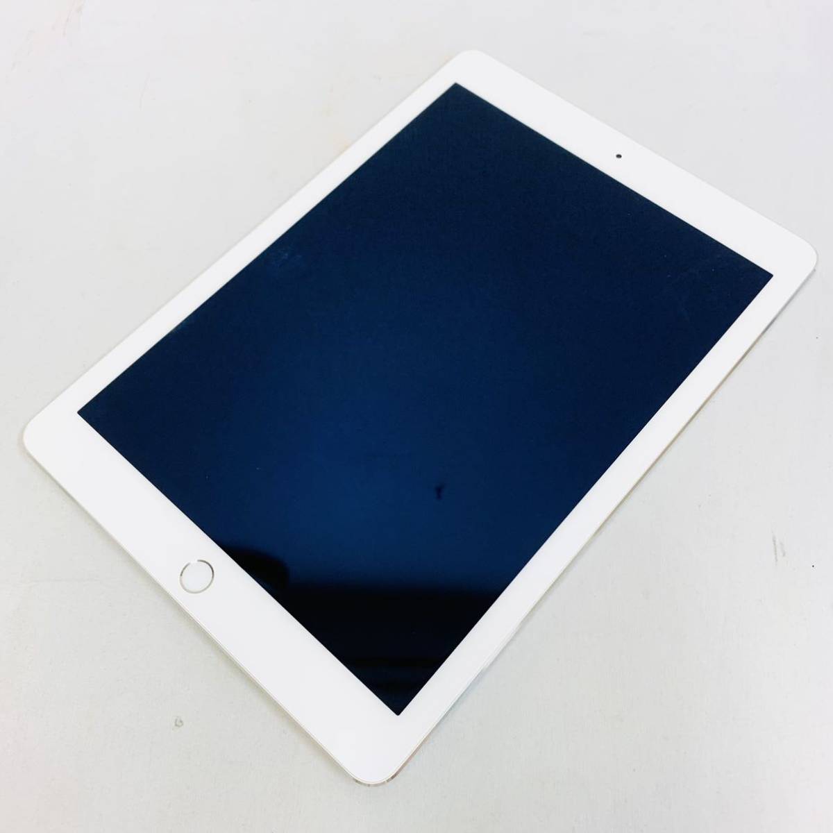 Apple iPad Air2 第2世代 16GB Wi-Fiモデル シルバー MGLW2J/A NN3621