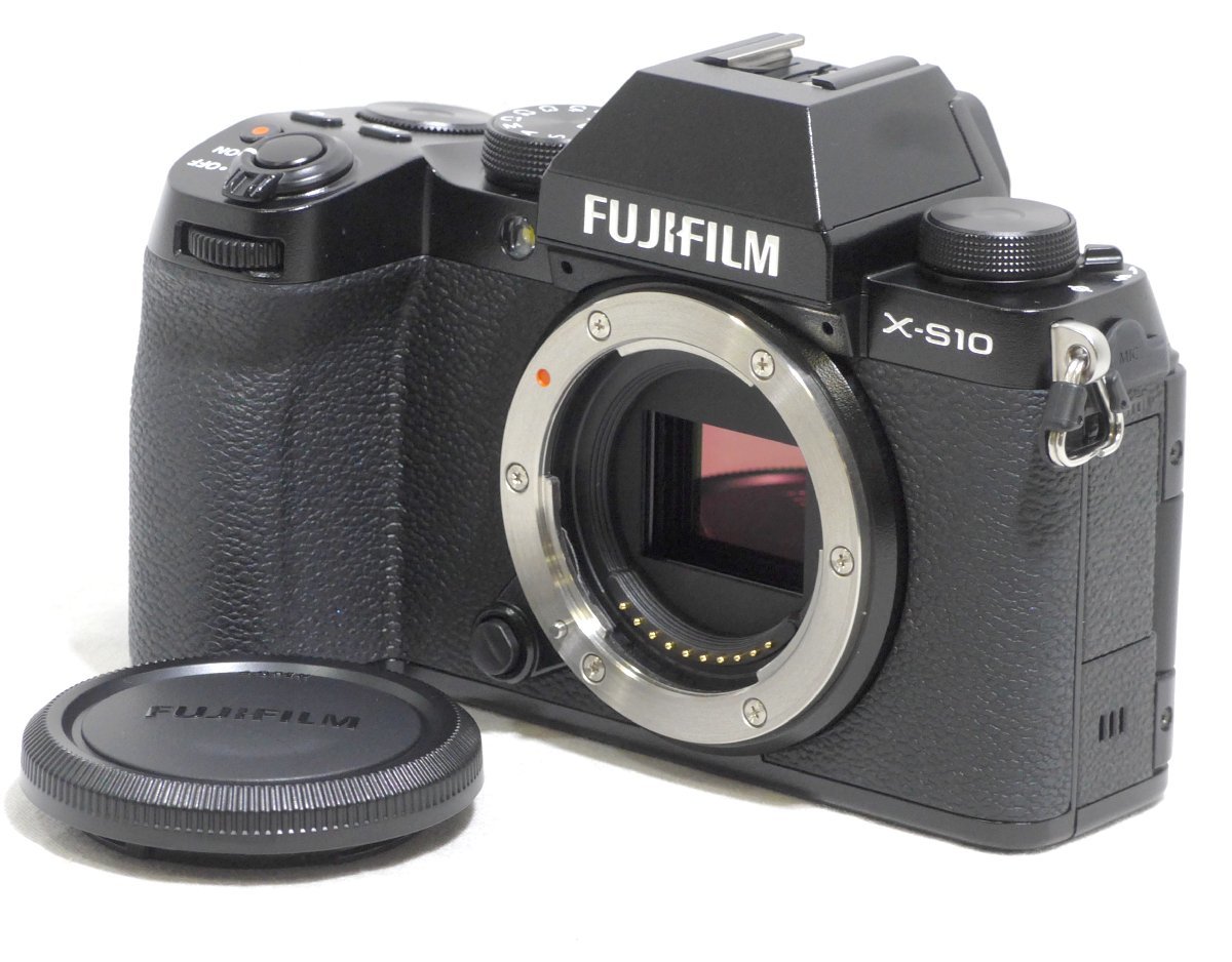 メ－カ－再生商品】FUJIFILM ミラーレスデジタルカメラ X-S10 ボディ