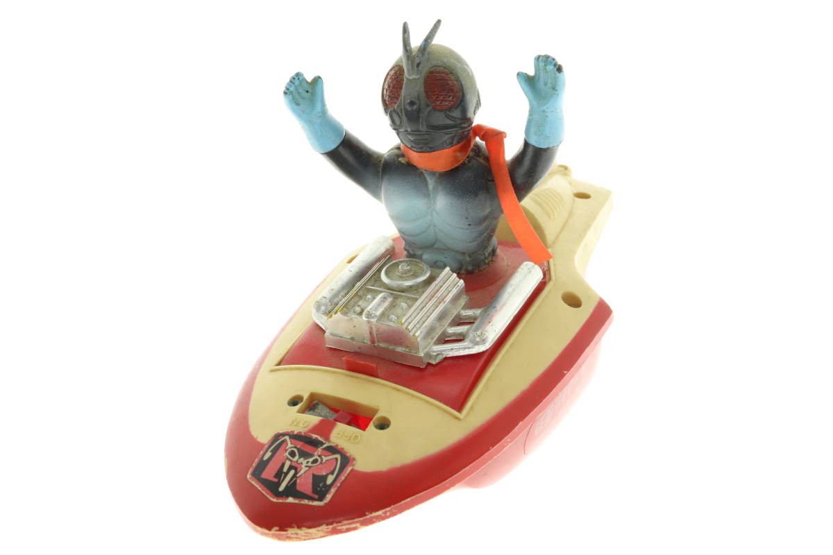 安い，得価 NJZB4-7-20 BANDAI バンダイ 仮面ライダー 1号 スピードボート 仮面ライダー号 旧バンダイ ロゴ 当時物 昭和レトロ 動作未確認 ジャンク(仮面ライダー1号)｜売買されたオークション情報、yahooの商 仮面ライダー1号