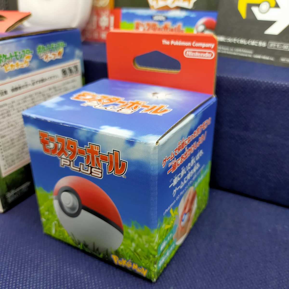 未開封保管品】モンスターボールPlus (ミュウ入・非売品ポーチ付)と 