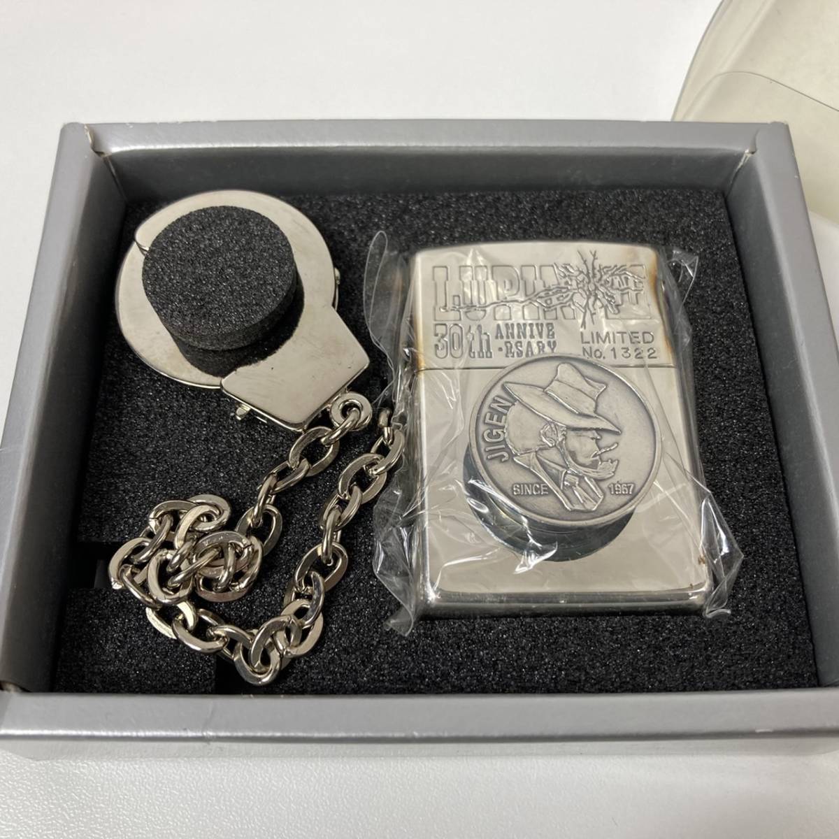 ルパン三世 ZIPPO 次元大介 Zippo 手錠 30th 1997年製 手錠チェーン付 