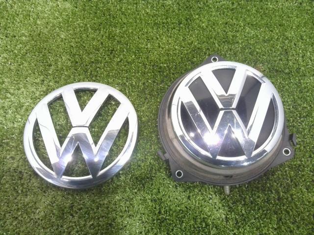 16CBZ フォルクスワーゲン VW ビートル H25年式 右ハンドル 純正 エンブレム 2個セット