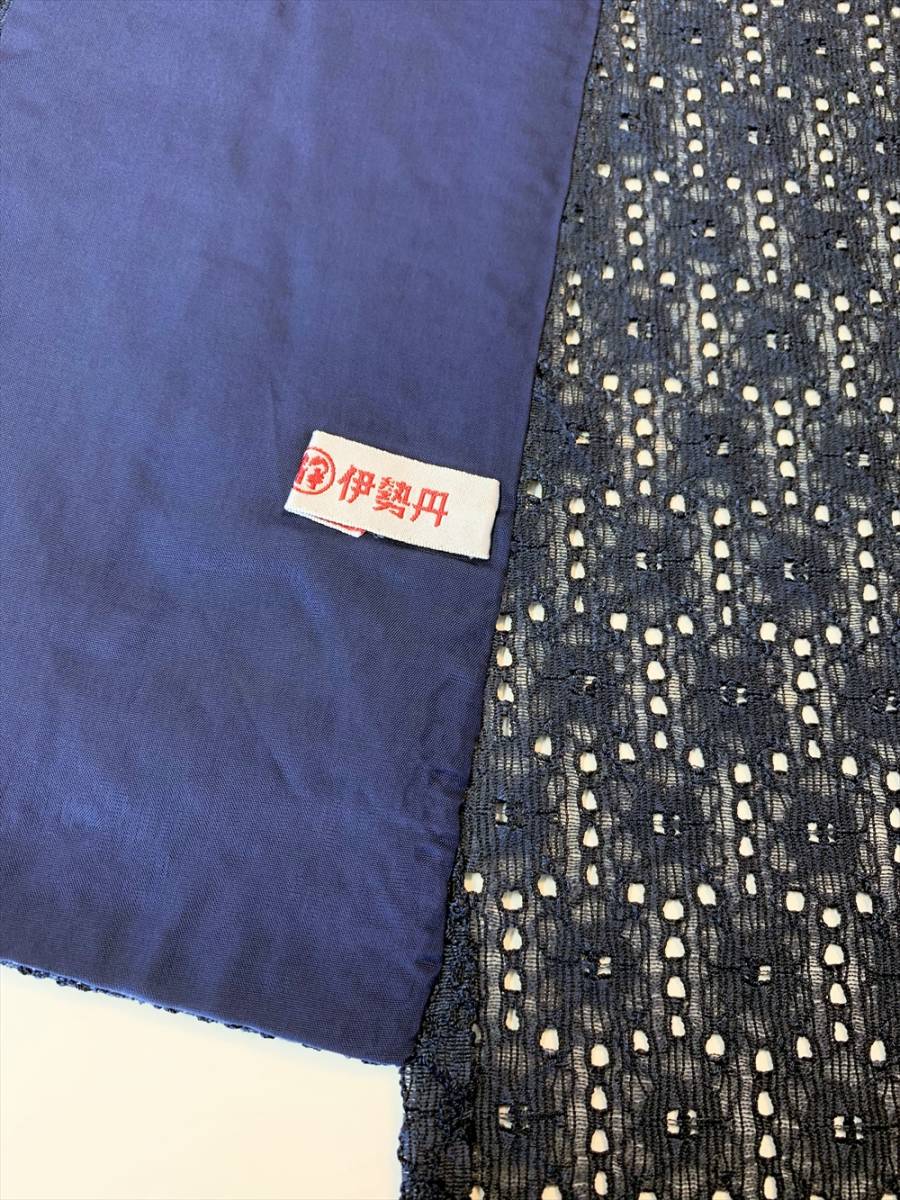 花とら●リサイクル着物　レース　色無地　美品　紺地　夏着物　リメイク　素材　伊勢丹　　　220724 色無地 袷 レース着物 極上縮緬地 色無地（正絹）未使用＜M934＞ ☆次回掘り出し市開催日の