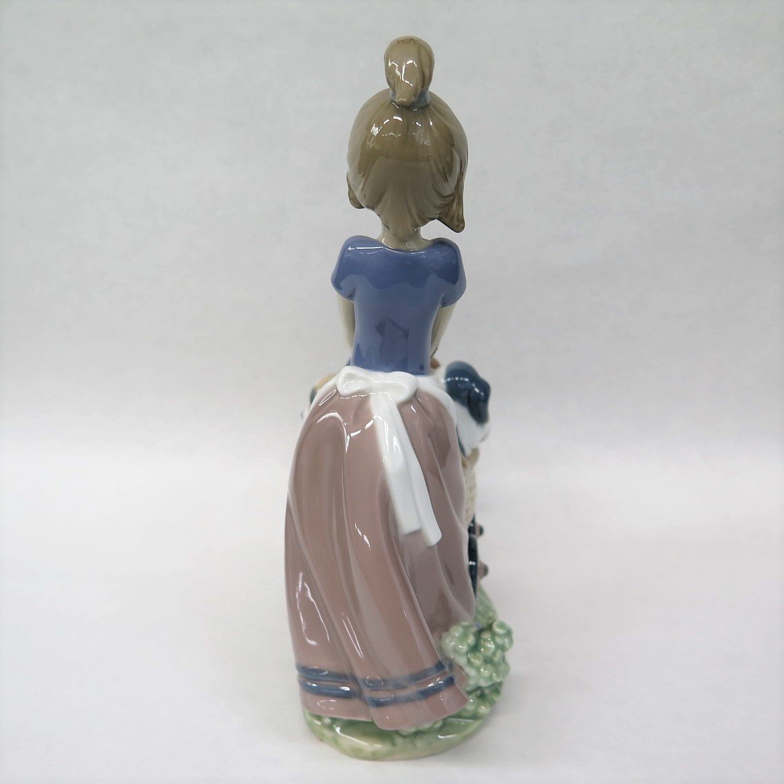 0 リヤドロ LLADRO フィギュリン 陶器人形 仔犬たちとお散歩 仔犬