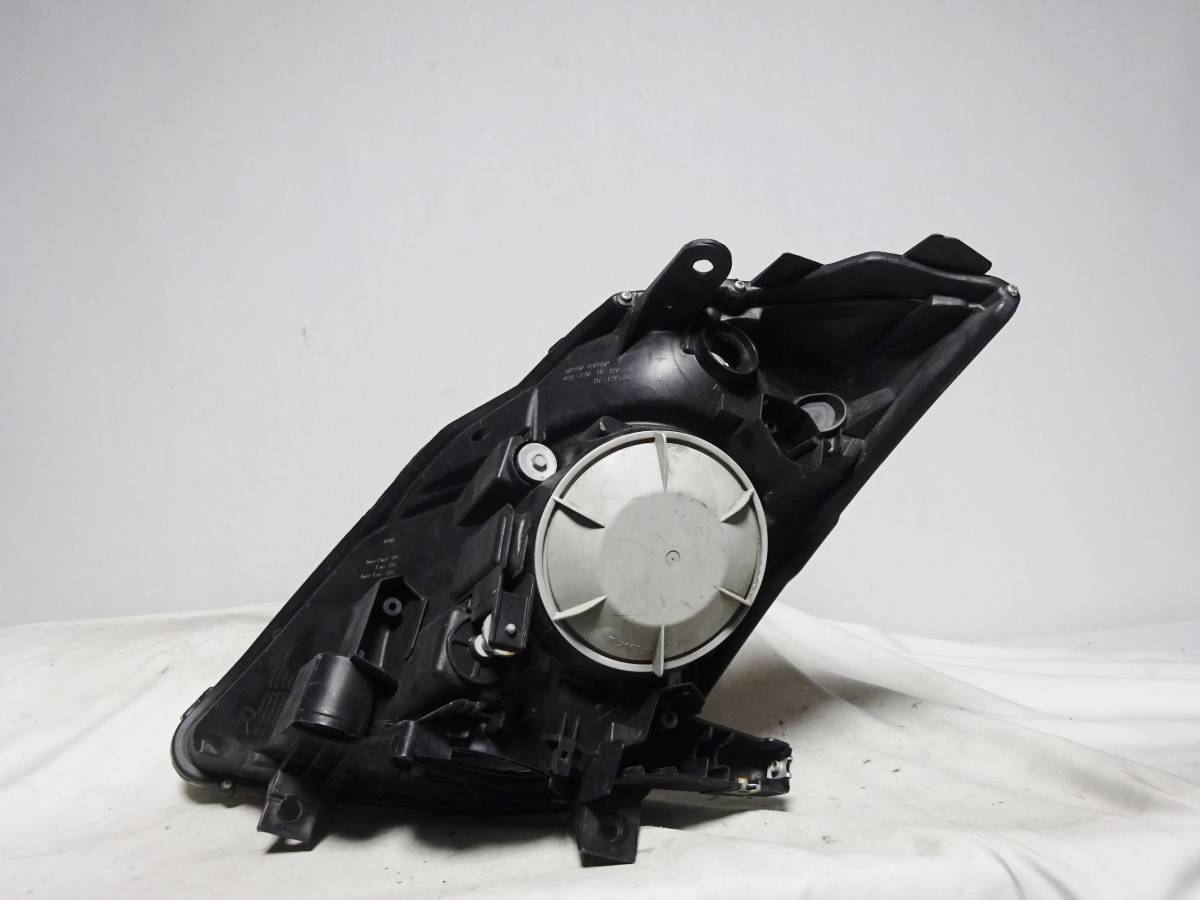 キセノン KOITO 100-63705 フェアレディZ Z33 ヘッドライト キセノン KOITO 100-63705 フェアレディZ Z33 ヘッドライト キセノン