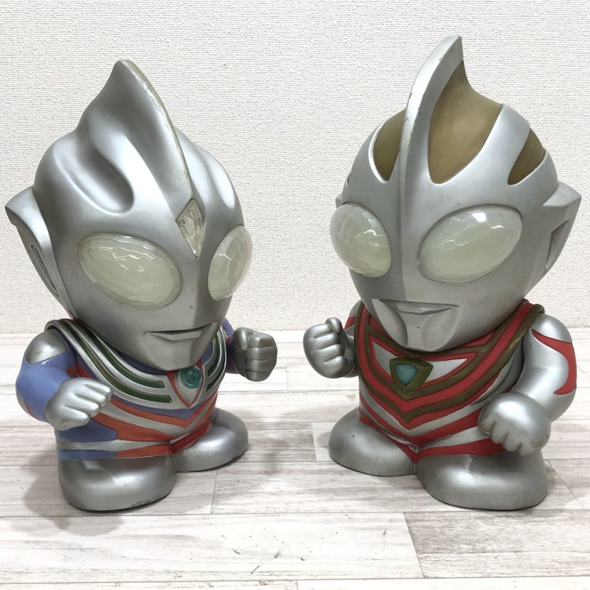 ウルトラマンガイア 貯金箱 大和銀行 ウルトラマン ソフビ 2個セット 