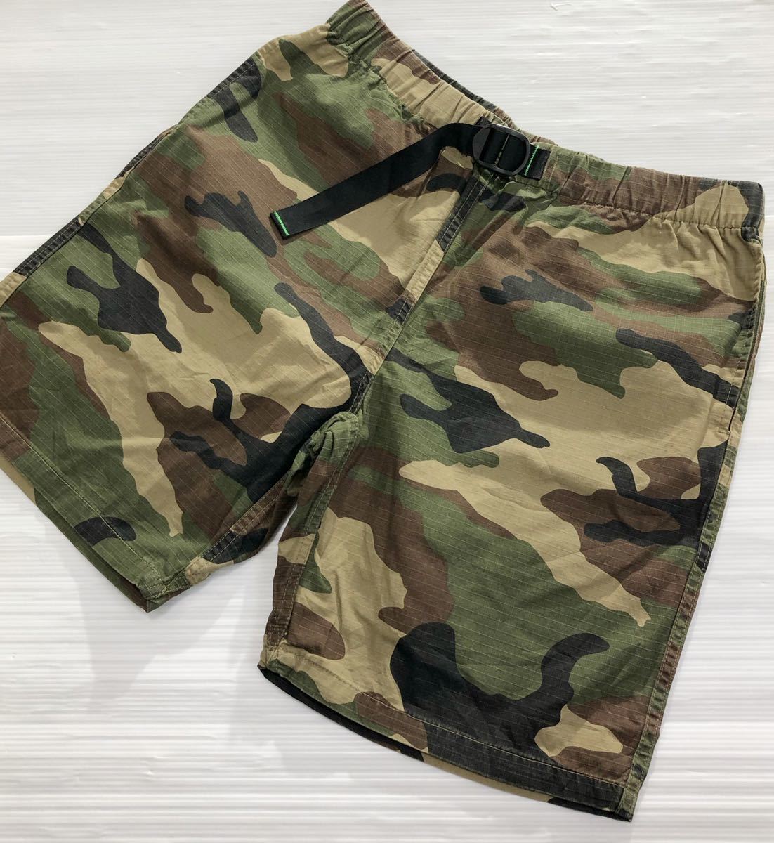 人気SALE，定番人気 3100 WILD THINGS ワイルドシングス ラベルロゴワッペン 迷彩柄 コットン トレッキング クライミング ハーフパンツ カーキ系 M(ワイルドシングス)｜売買されたオークション情報、yahooの商品情報 ワイルドシングス