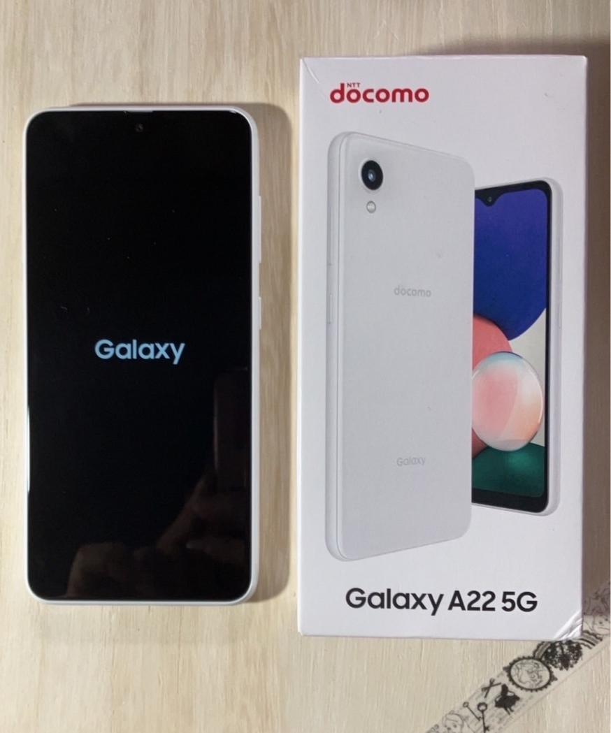 12 GalaxyS22 ホワイト SIMフリー SAMSUNG（サムスン） (再生新品