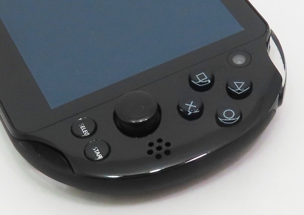 ○【SONY ソニー】PS Vita Wi-Fiモデル + 初音ミク アクセサリーセット 