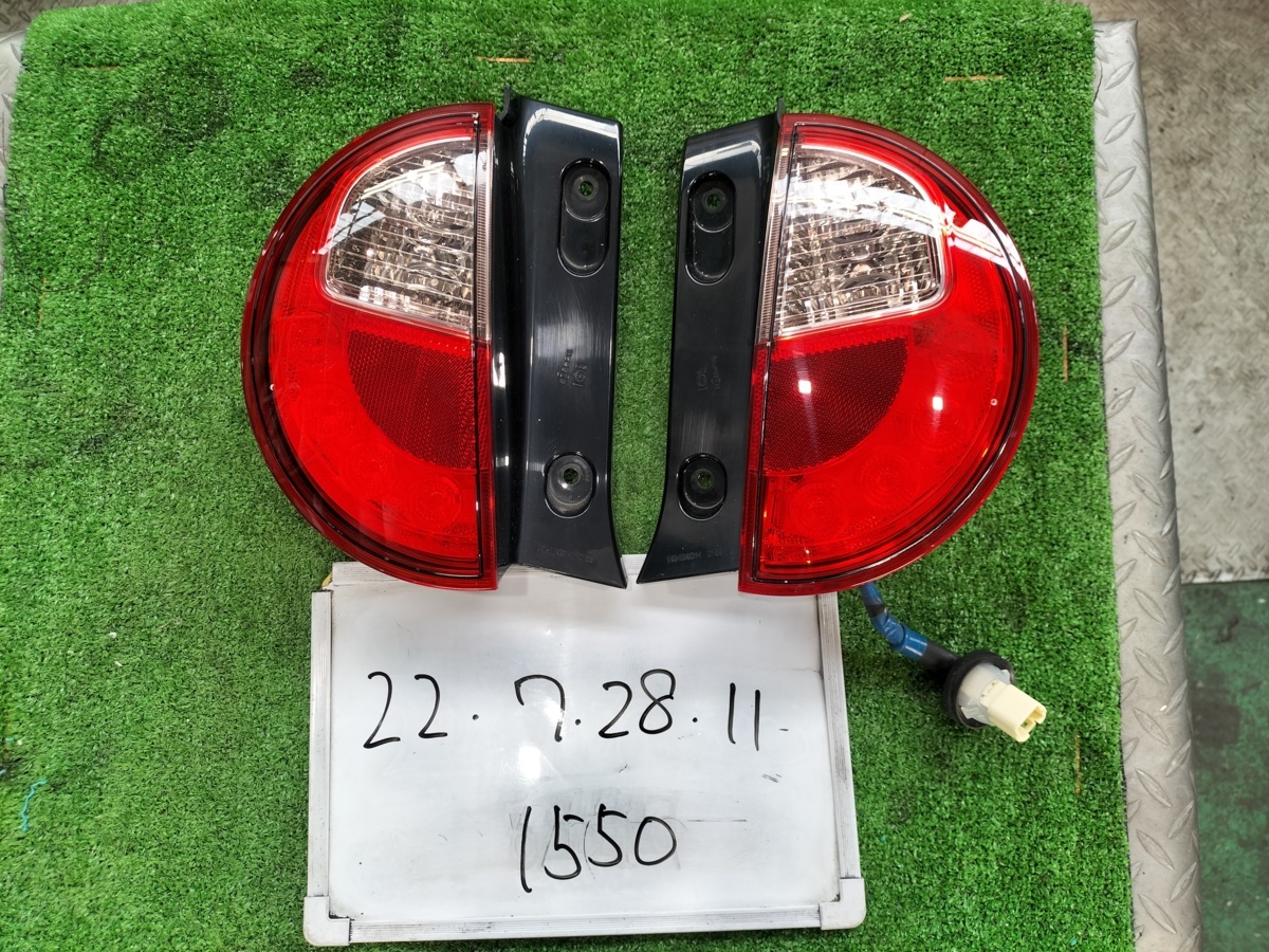 ☆キレイ目!! HE33S スズキ ラパン 平成27年 純正 LED テールライト
