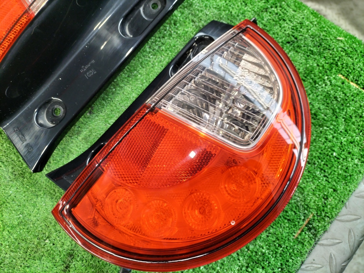 SUZUKI■ラパン/HE33S テールランプ一式 ☆キレイ目!! HE33S スズキ ラパン 平成27年 純正 LED テールライト