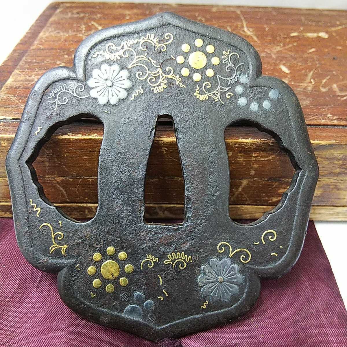 Yahoo!オークション 時代武具 希少品 九曜紋散鉄地大鍔 象嵌入 [銘：豊