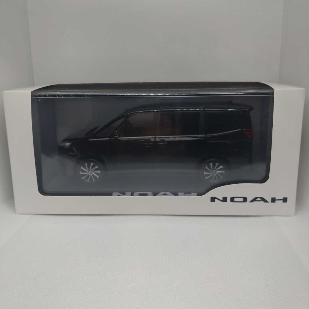 TOYOTA新型NOAH90系　218　アティチュードブラックマイカ1/30スケール