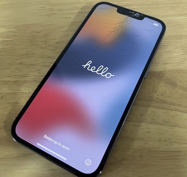 送料無料！SIMフリー iphone 13 pro シエラブルー 128GB 画面割れ