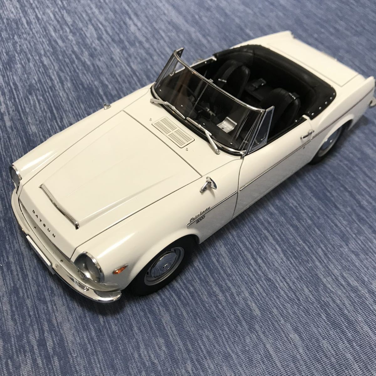DATSUN FAIRLADY 2000 - SR311 ホワイト 日産 ダットサン フェアレディ 