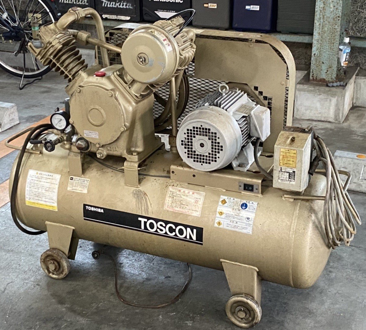 ★動画有り★ 東芝 2段圧縮式エアーコンプレッサー SP106-37T8 三相 200V 5馬力 満充填2分30秒 125L 静岡市発 J0822-1