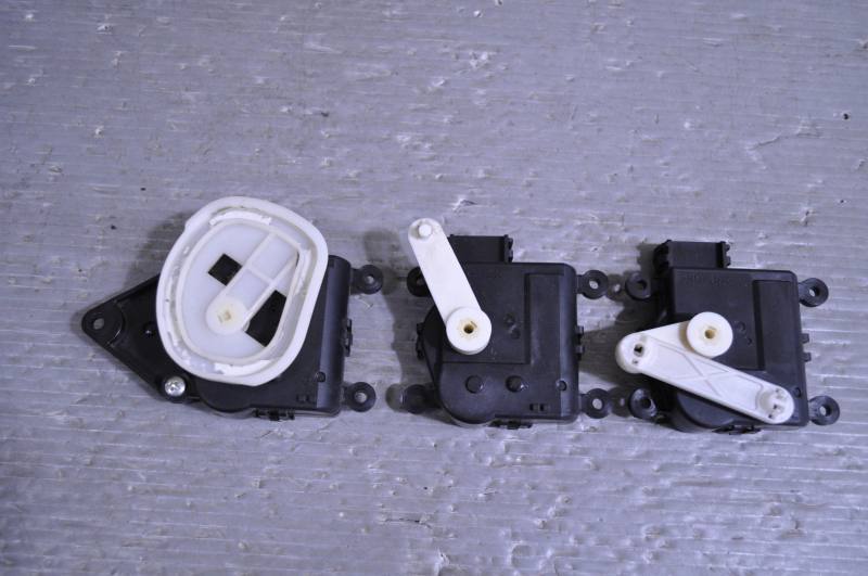 パレット 前期(MK21S) 純正 破損無 取付OK 動作保証 エアコン サーボモーター 3個 セット / 95652-82K80 95653-82K80 95651-82K80 K062444