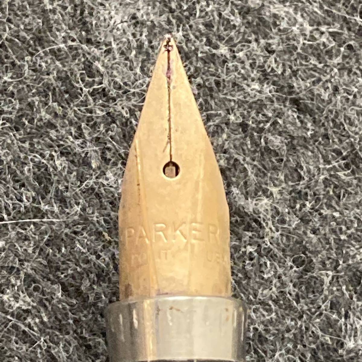 #0024 オーバーホール済み 万年筆 PARKER パーカー シルバー 14k PE244□PARKER パーカー 万年筆 ペン先 14K シルバーカラー 金属ボディ