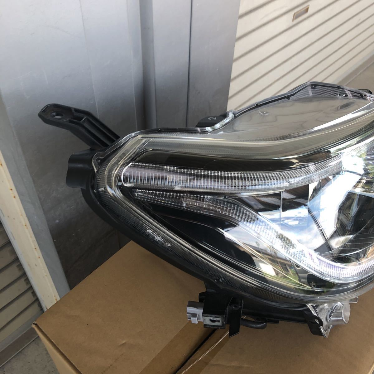 マークX G's 右ヘッドライト HID 81145-22C10 KOITO 22-358の入札履歴