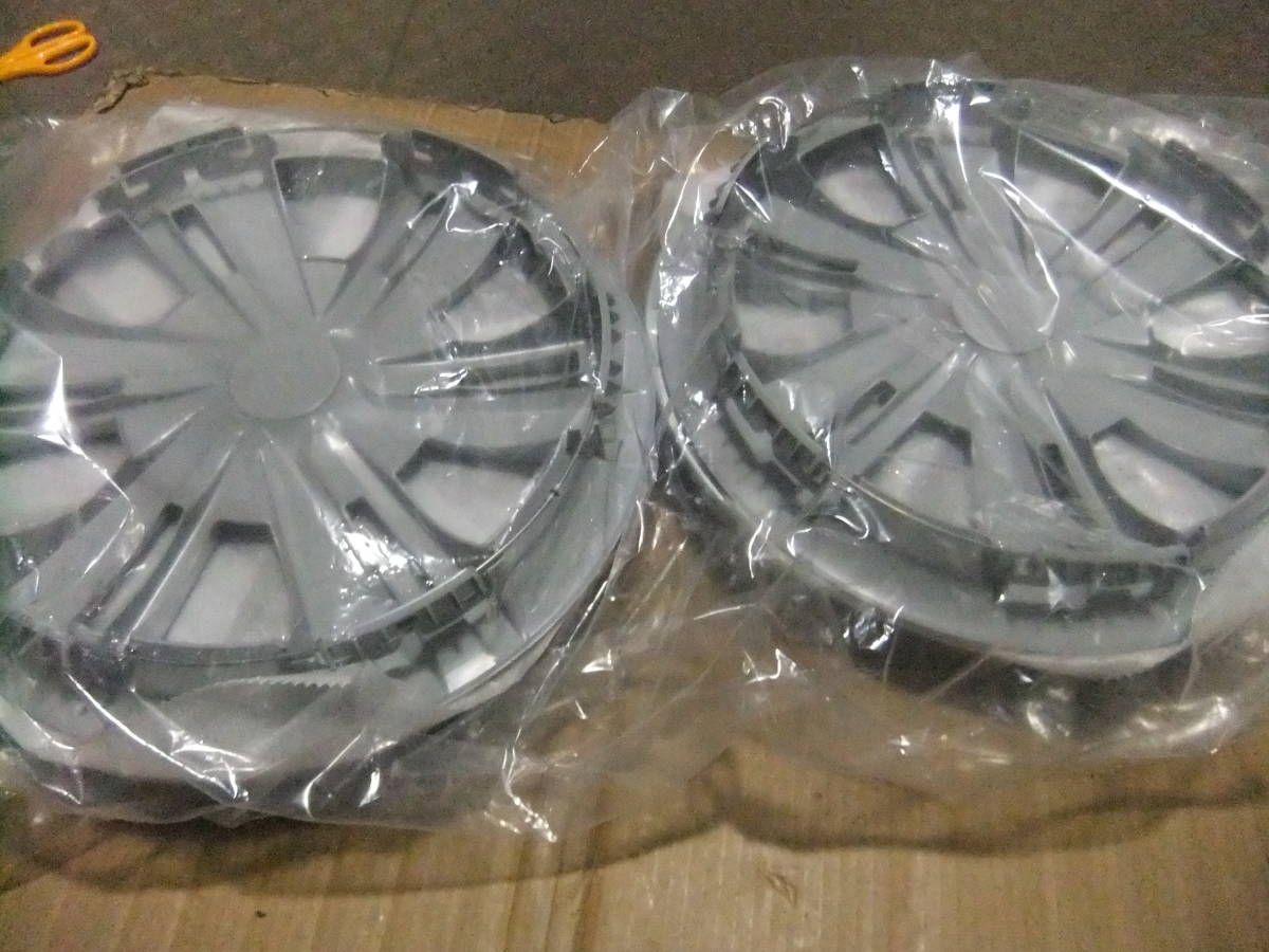 14インチ ホイールカバー 4枚 トヨタ ルーミー 1ヶ月保証付き ホイールキャップ | トヨタ用 純正 ホイール (シルバー 3枚 - メルカリ トヨタルーミー14インチ純正ホイールカバー４本セット！