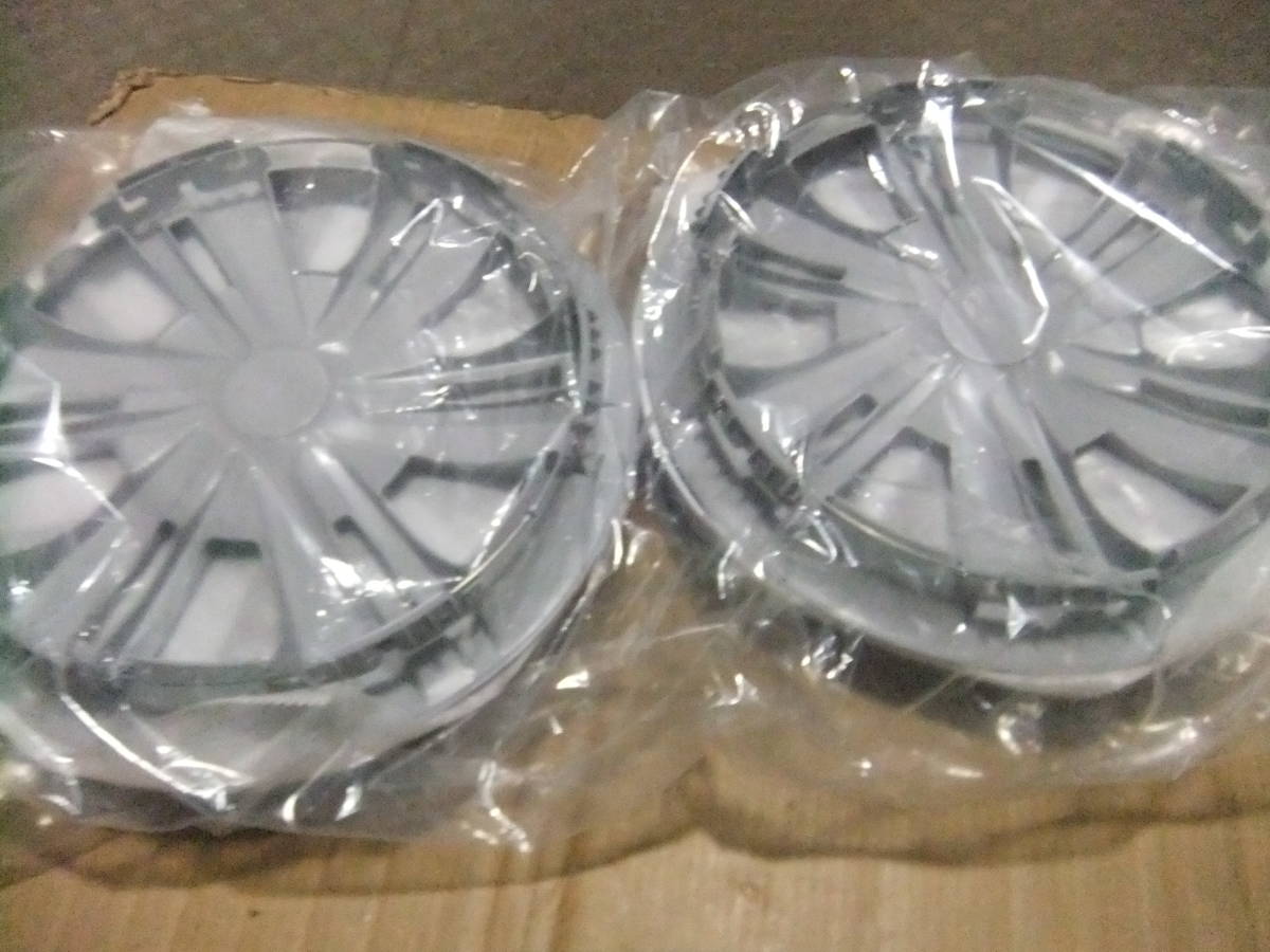 14インチ ホイールカバー 4枚 トヨタ ルーミー 1ヶ月保証付き ホイールキャップ | トヨタ用 純正 ホイール (シルバー 3枚 - メルカリ トヨタルーミー14インチ純正ホイールカバー４本セット！