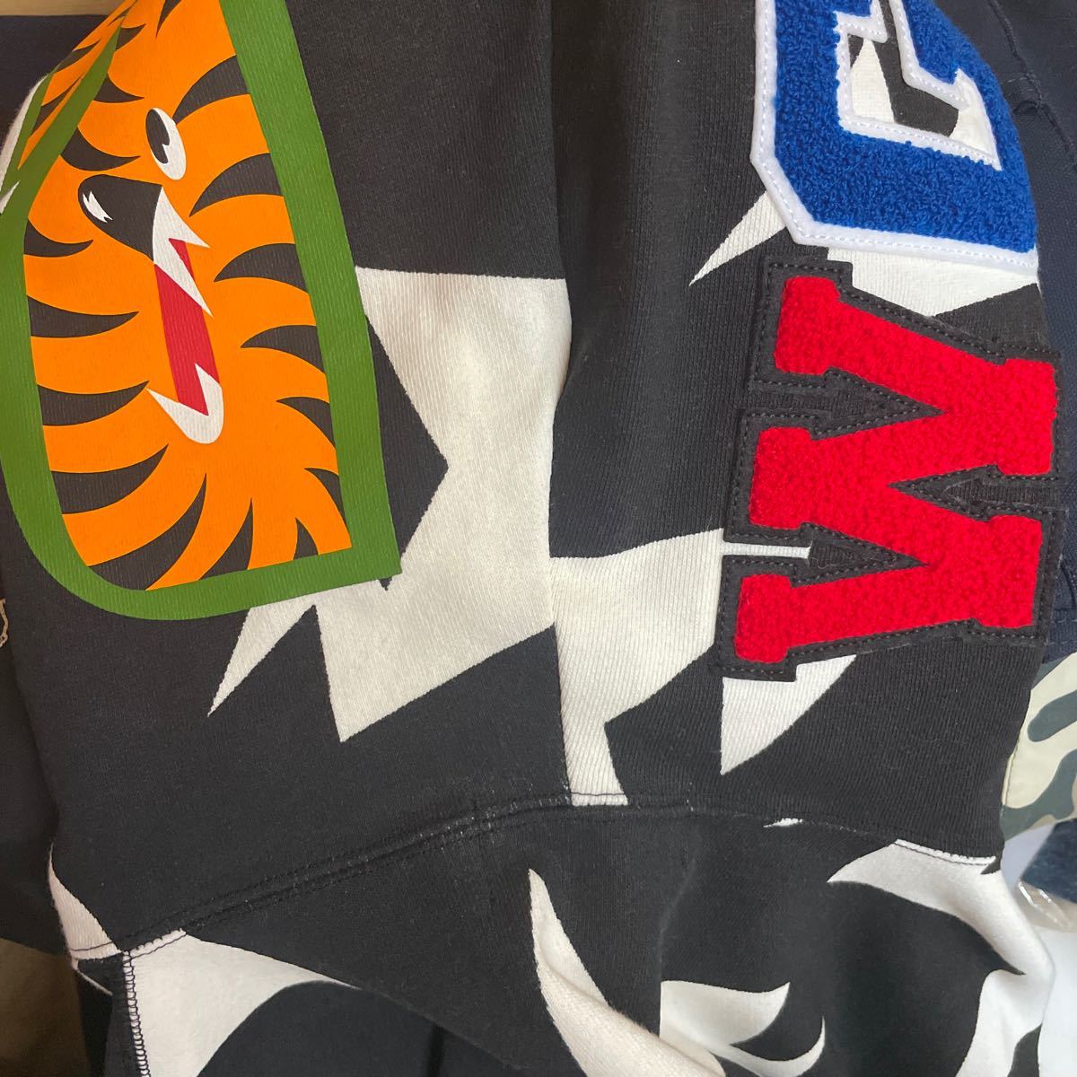 A BATHING APE アベイシングエイプ スウェットパーカー スター総柄 