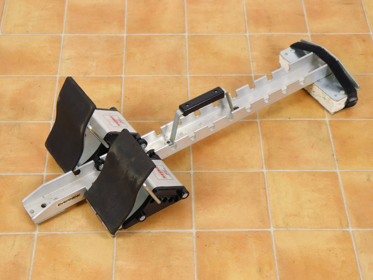 スタブロの値段と価格推移は 16件の売買情報を集計したスタブロの価格や価値の推移データを公開