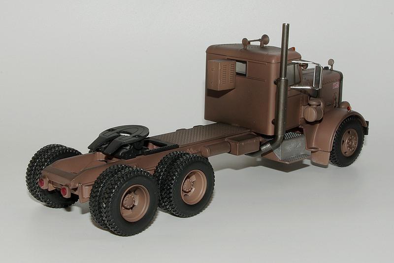 新品未開封】1/43 Altaya Peterbilt 281 (1957) DUEL ピータービルト