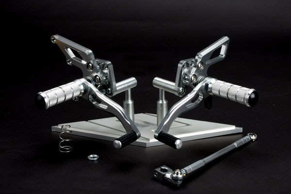SALE! フェイズ[A2A2S] 可倒ステップ【SI-2】3ポジ XJR1300 XJR1200/R ALL 可倒式ステップバー仕様