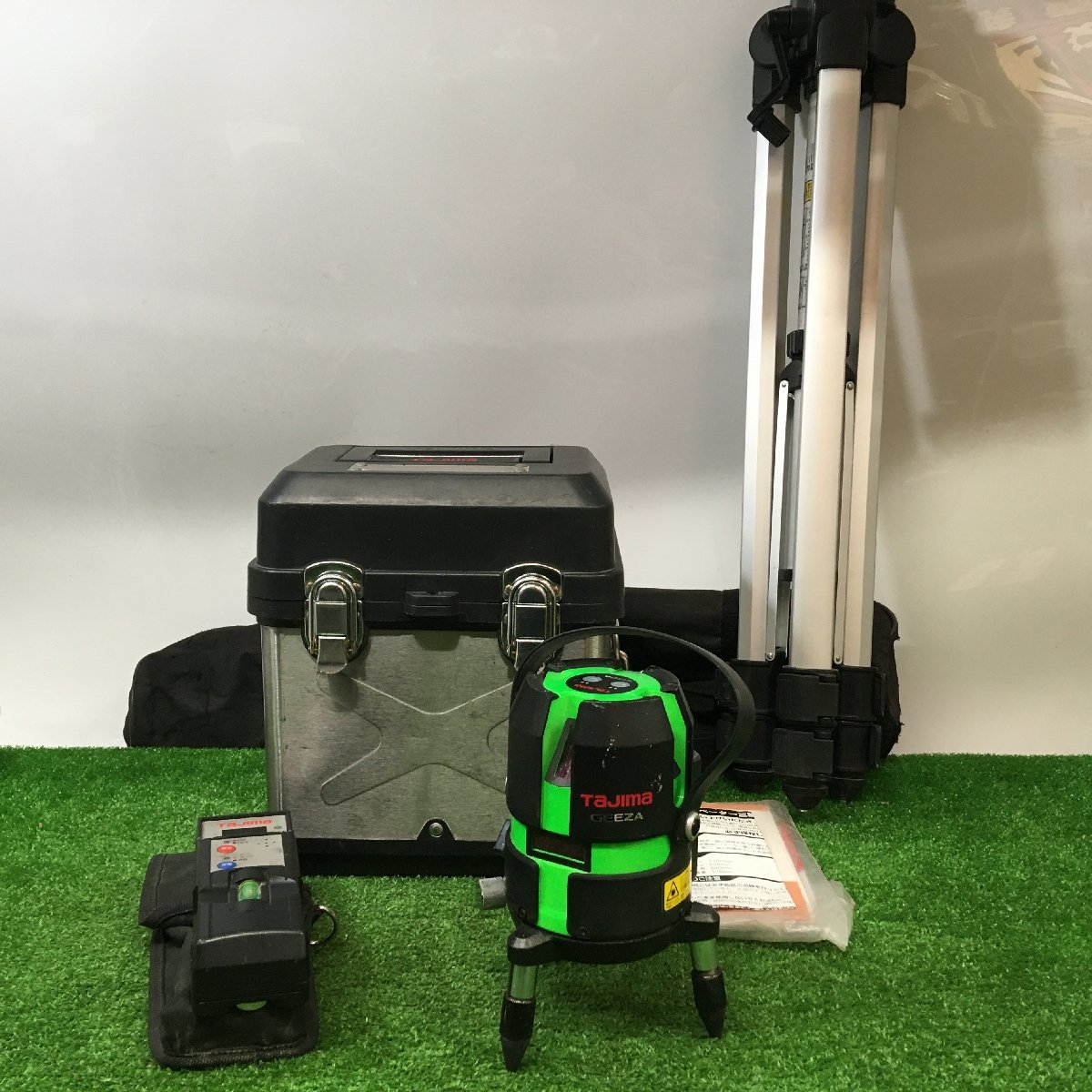  品 タジマ Tajima レーザー墨出し器 GEEZA-KYR 受光器 三脚セット 縦ライン窓にヒビ有り IT65VZ6U0T8W(測定器)｜売買されたオークション情報、yahooの商品情報をアーカイブ公開 - オークファン その他