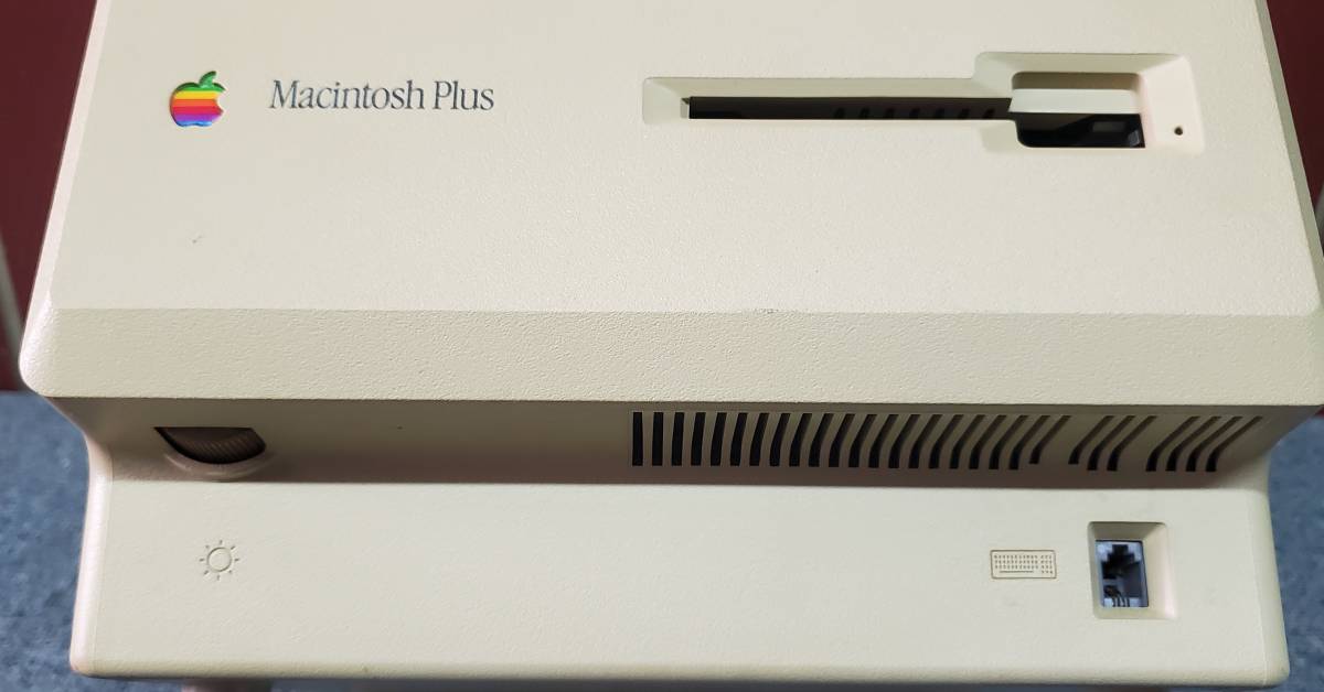 中古 Apple Macintosh Plus 1Mb マッキントッシュ プラス M0001A 旧型