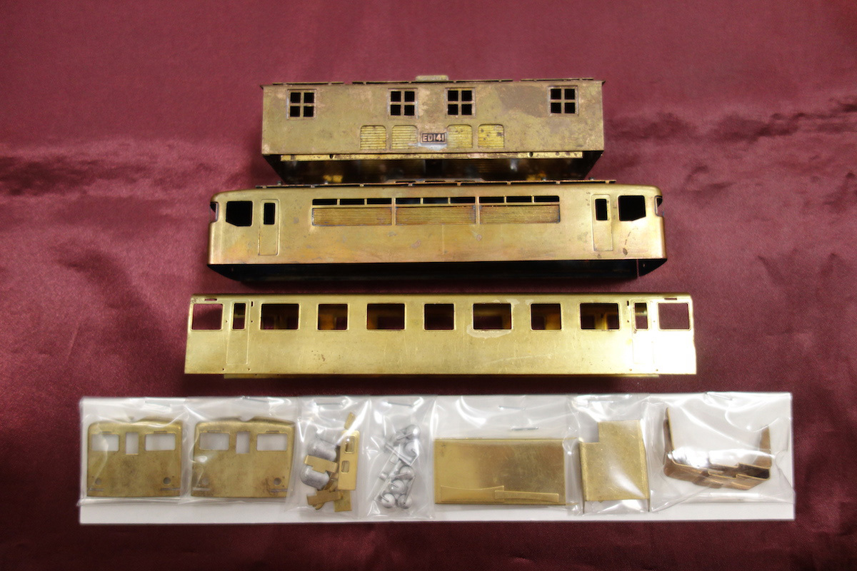 送料無料，お得 メーカー不明 01 HOゲージ ED14 他 電気機関車 ブラスモデル 真鍮製 金属製 ボディのみ まとめて3点セット 外箱無(機関車)｜売買されたオークション情報、yahooの商品情報をアーカイブ公開 - オ 機関車