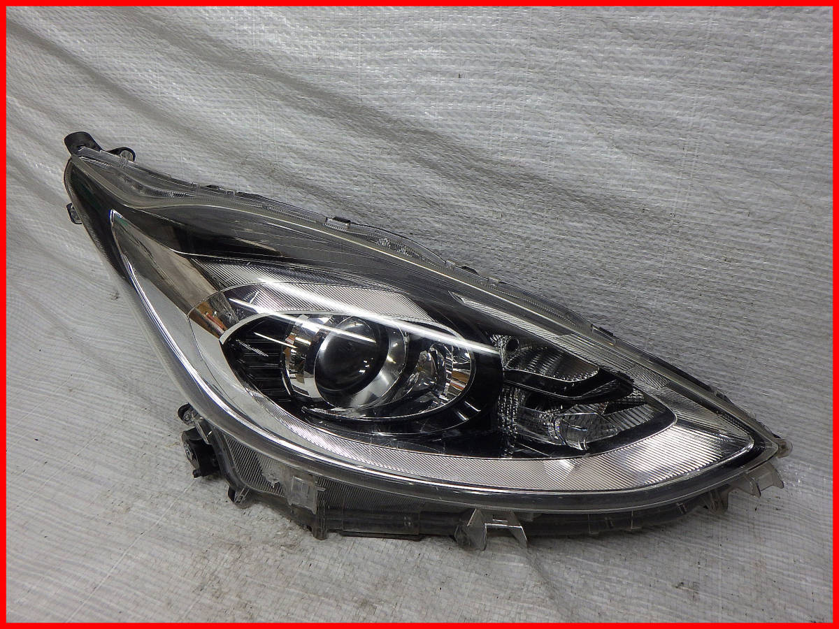 NHP10 アクア 右側 トヨタ 破損なし ヘッド NHP10 後期 アクア 右