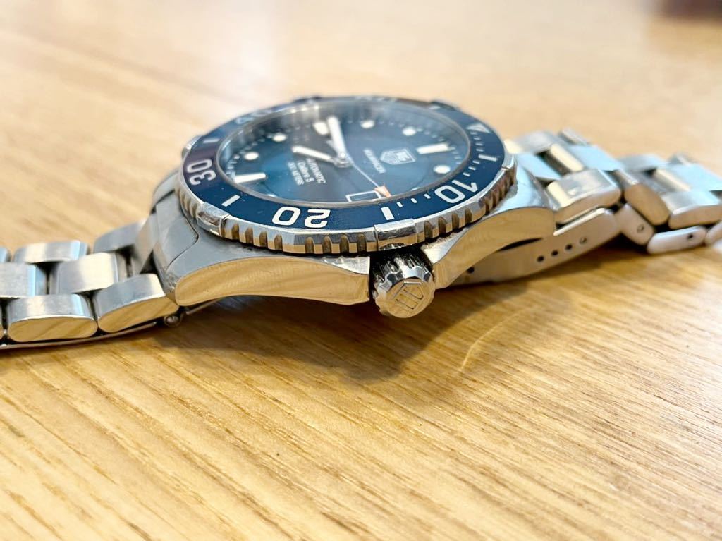 美品　タグホイヤー　アクアレーサー　キャリバー5　自動巻　WAN2111-0　青 送料無料！ TAG HEUER タグホイヤー アクアレーサー 自動巻 青 WAN2111
