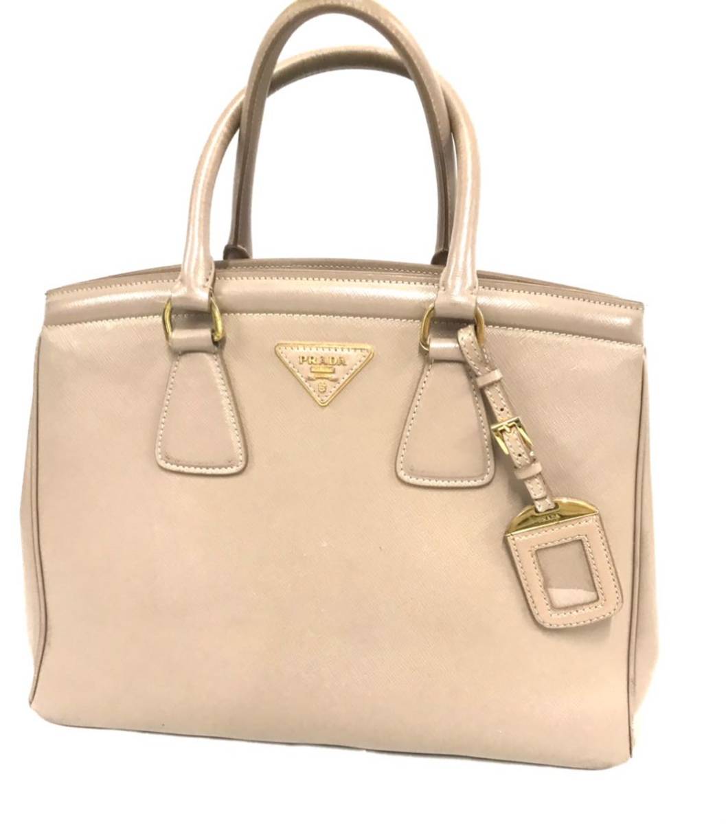 【本物保証，送料無料】 PRADA プラダ 現状品 ハンドバッグ レザー ロゴレディース ベージュ系 ブランドバッグ トートバッグ カy17(トートバッグ)｜売買されたオークション情報、yahooの商品情報をアーカイブ公開 - オ かばん、バッグ