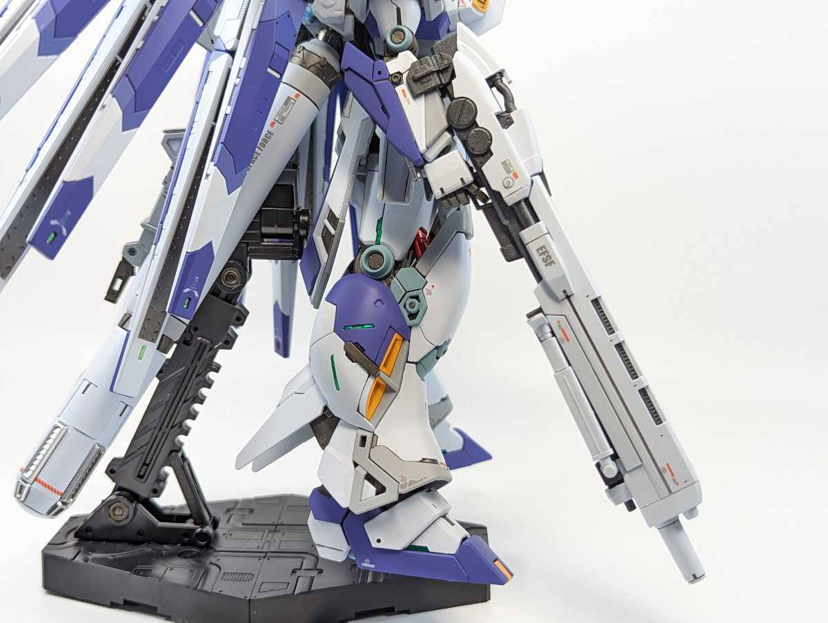 完成品 塗装改修済 バンダイ RG1/144 Hi-vガンダム ハイパーメガライフ
